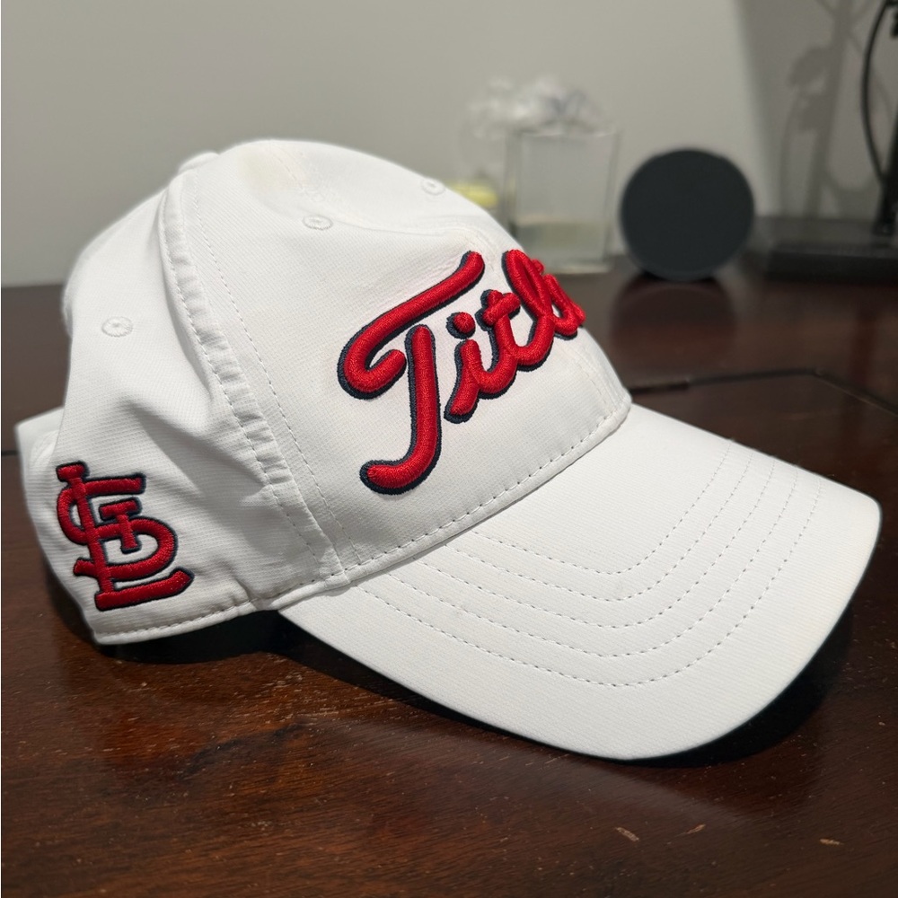 Titleist MLB Tour Performance Golf Hat St. Louis Cardinals - Picture 4 of 6